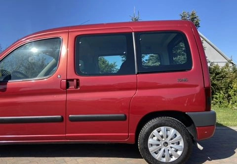 Citroen Berlingo cena 9999 przebieg: 188000, rok produkcji 2003 z Grybów małe 121